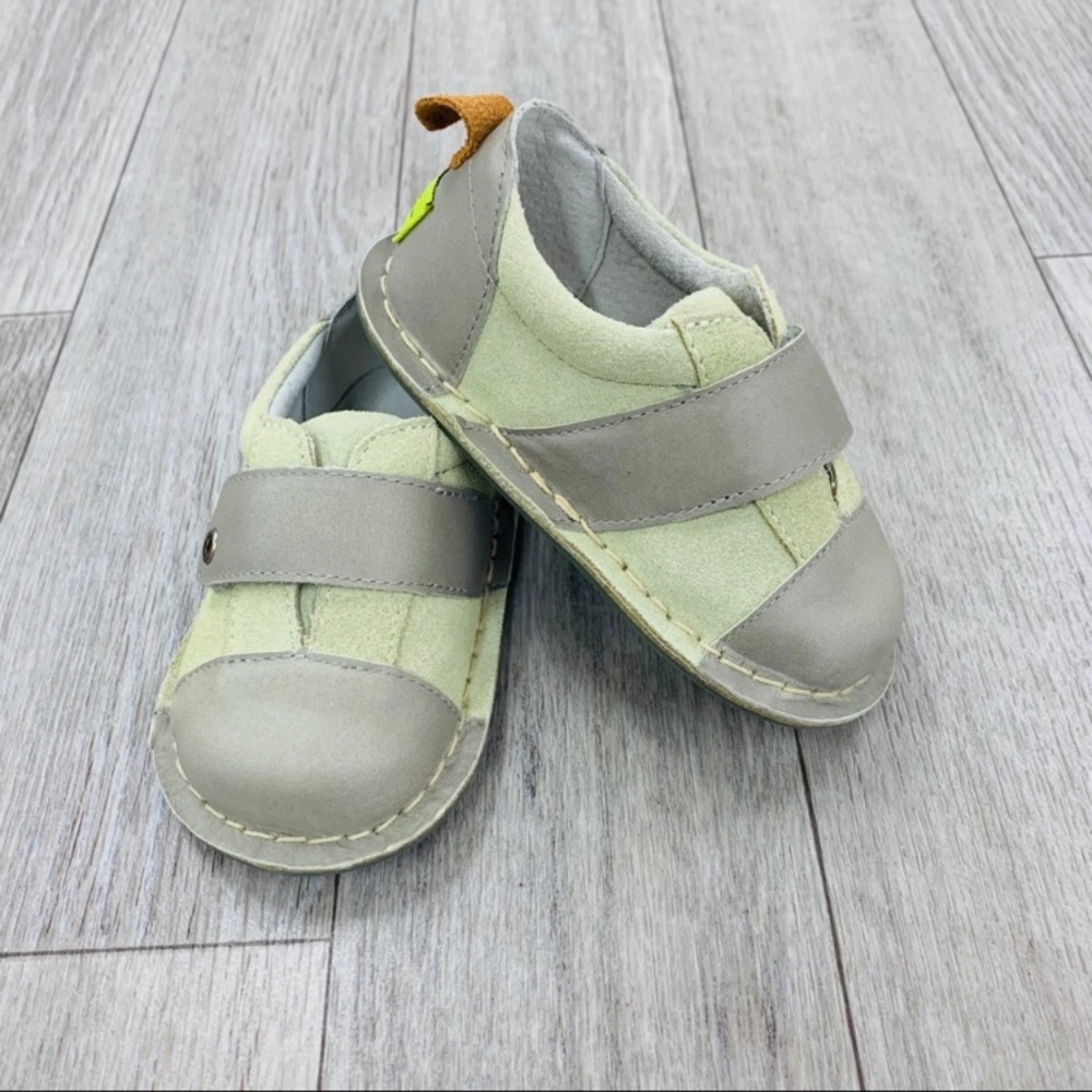 PIPIT suede Jack stone sage walker shoes